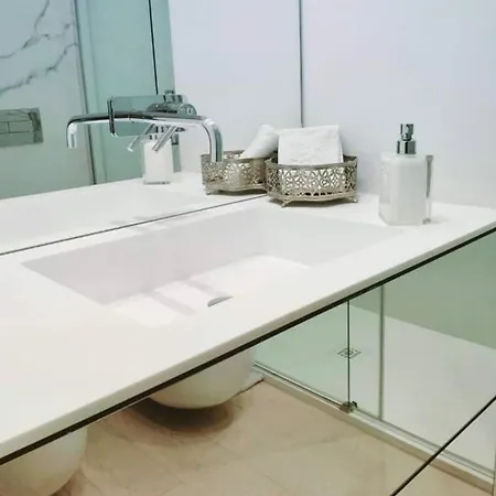 Exceptional Near Vatican Flat With Swimming Pool *