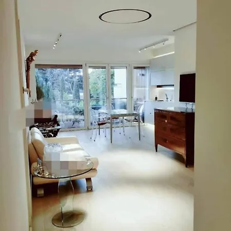 Exceptional Near Vatican Flat With Swimming Pool דירה *